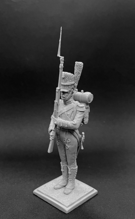 CHM-54263(M). Карабинер элитной роты батальона гвардейских егерей, Вестфалия 1808-13 гг. 54 мм. Материал - белый металл. Chronos Miniatures