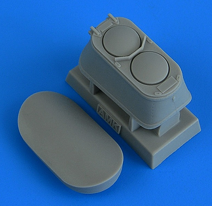 QBT-49061 1/48 Mil Mi-8MT/Mi-17 DISS-15 RF container (AMK)