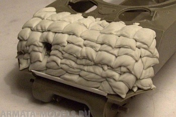 RE35-116 Дополнение для моделей Sand Armor for M4A3 Sherman Tanks (HVSS Suspension)