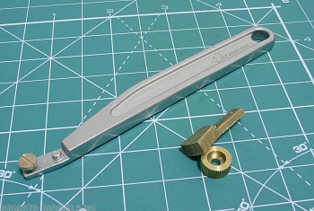 LT0016 Инструмент для  WWII German Tank Zimmerit Coating Applicator Doe /w Handle